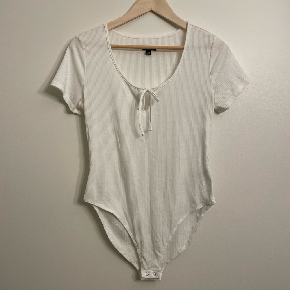 Wild Fable Scoop Neck Tie Short Sleeve Bodysuit White Large